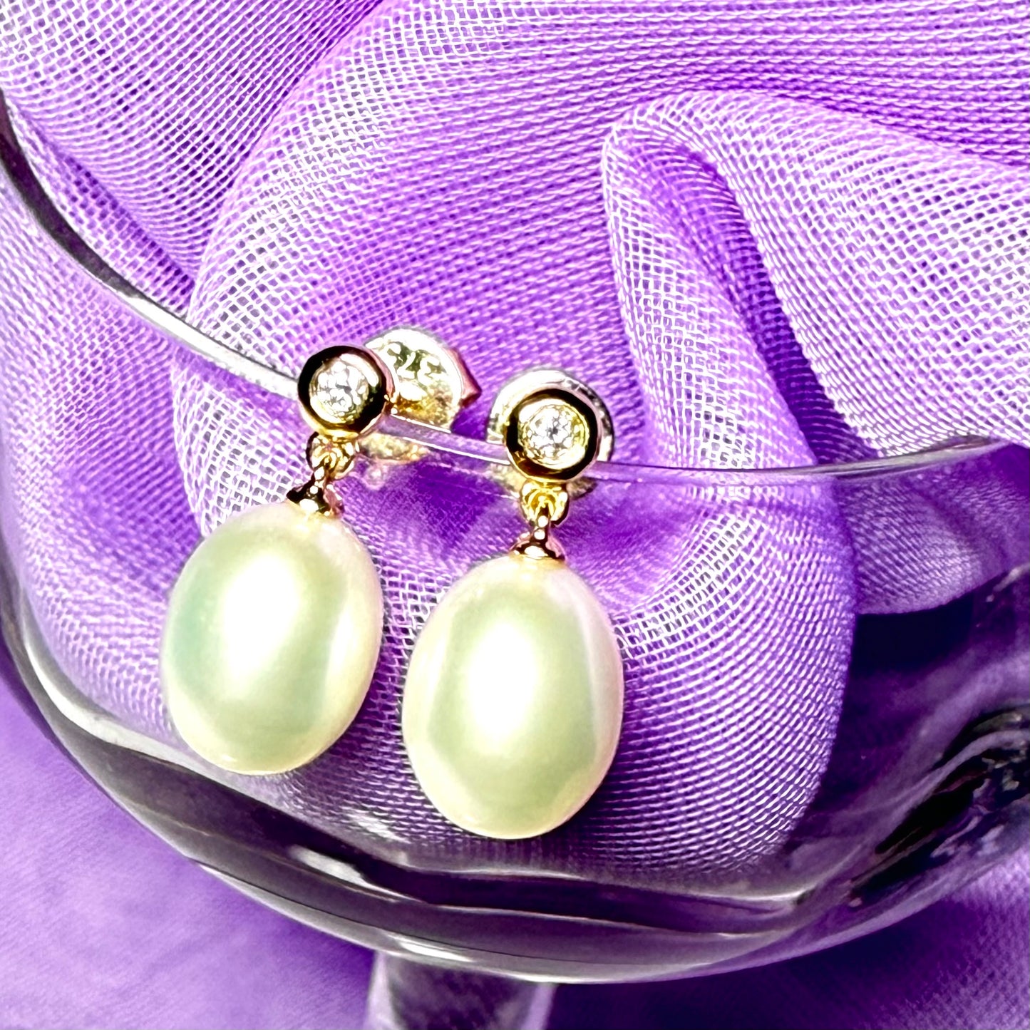 Real freshwater cultured pearl and real diamond yellow gold oval drop earrings