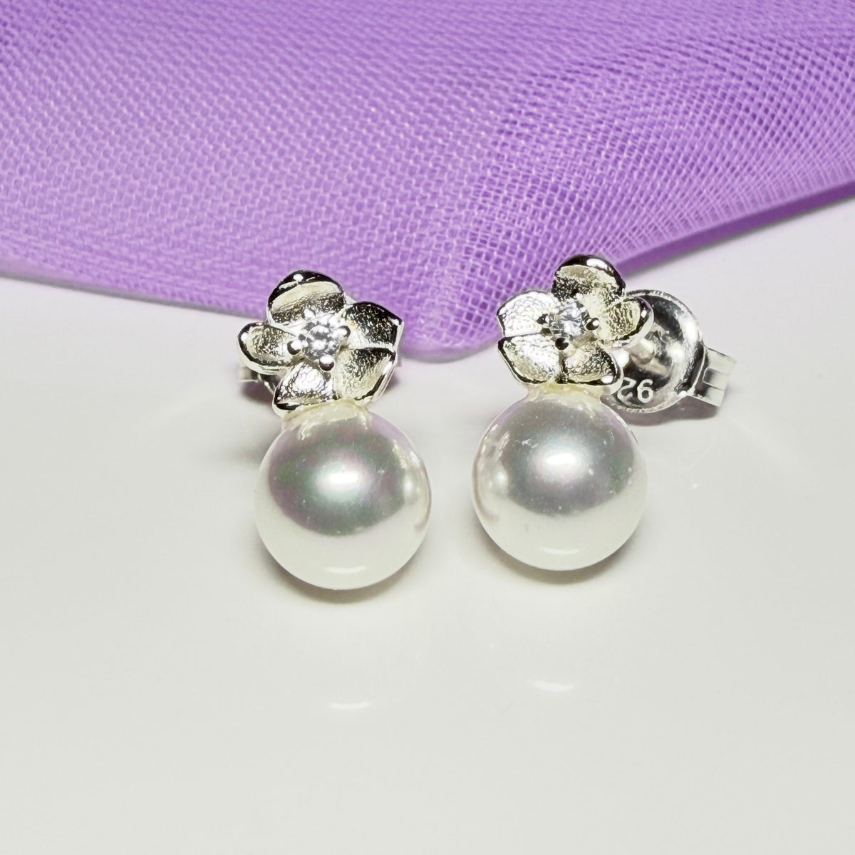 Real freshwater pearl sterling silver round shaped flower stud earrings