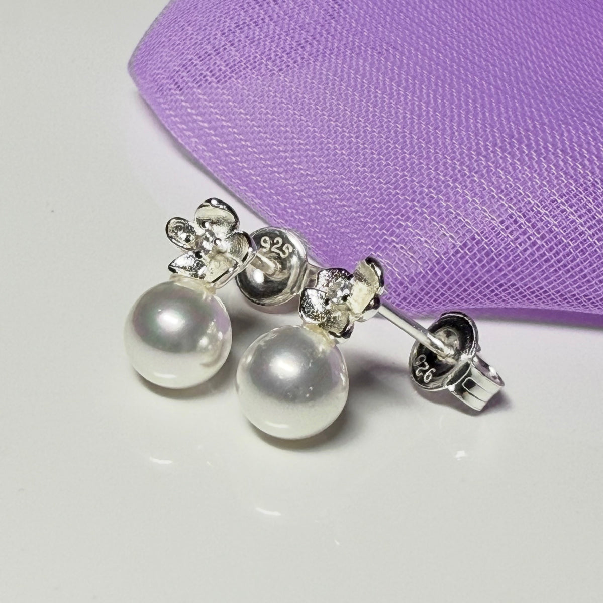 Real freshwater pearl sterling silver round shaped flower stud earrings