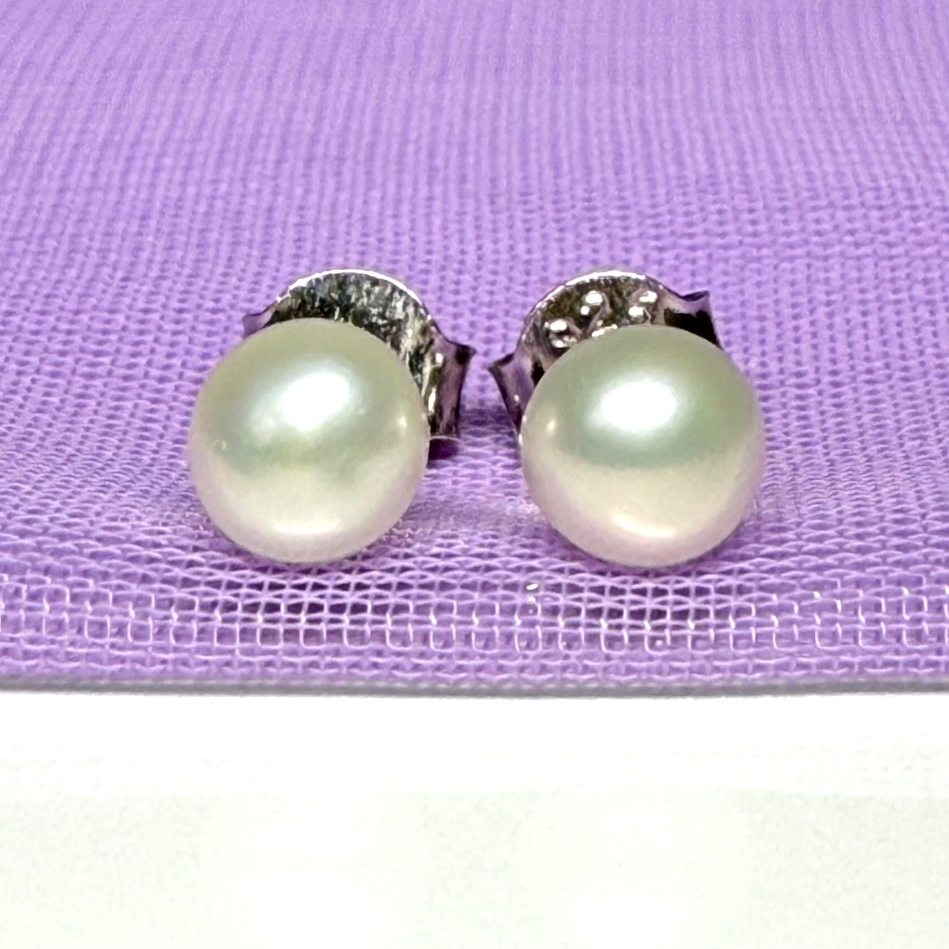 Real freshwater pearl sterling silver round stud earrings 6 mm