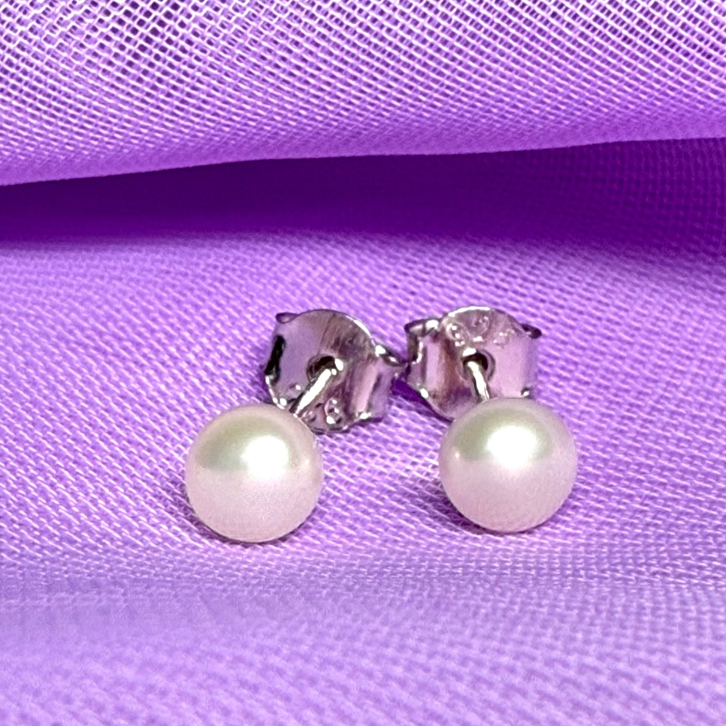 Real freshwater pearl sterling silver round stud earrings 6 mm