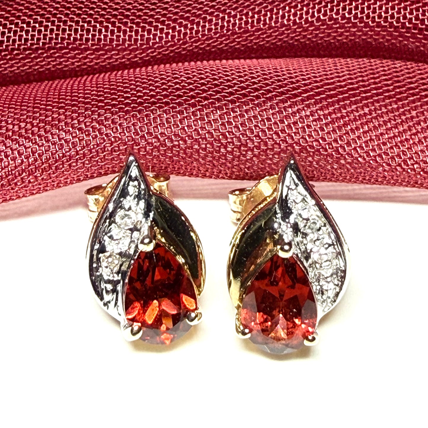 Real garnet and real diamond stud earrings pear shaped yellow gold teardrop