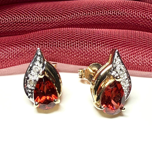 Real garnet and real diamond stud earrings pear shaped yellow gold teardrop