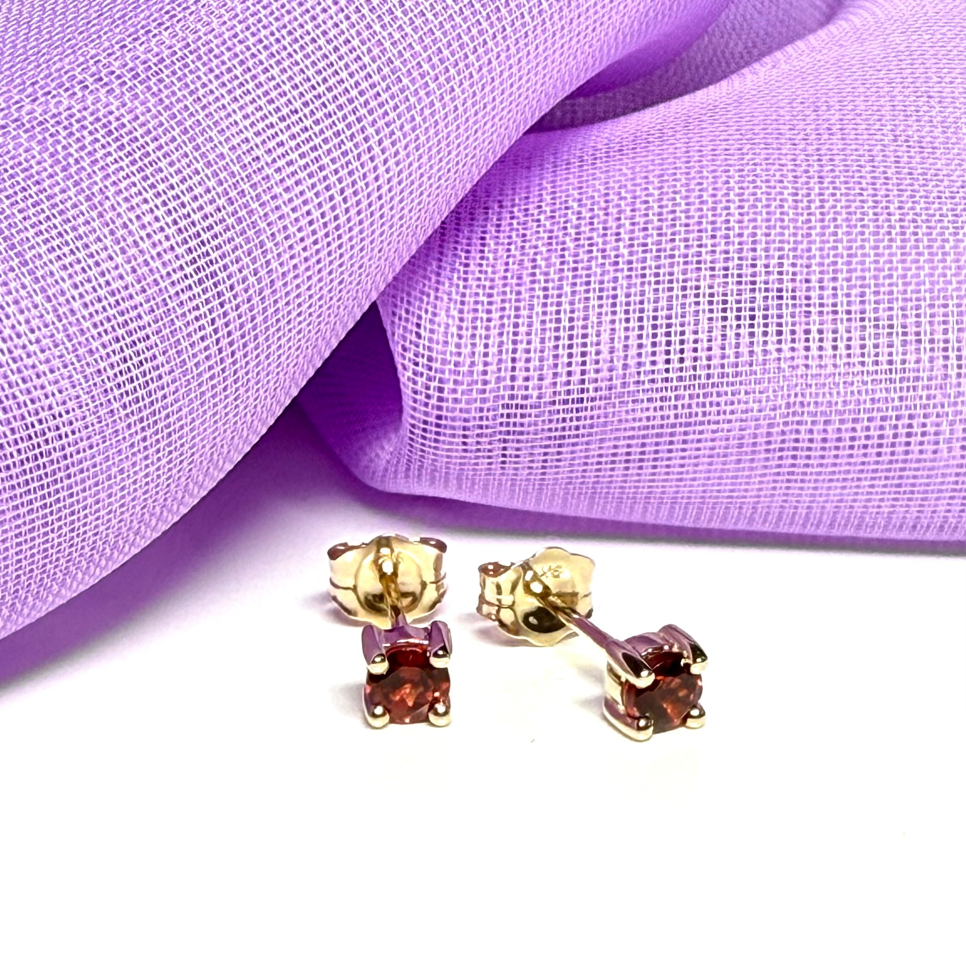 Real garnet earrings round yellow gold stud, simply beautiful