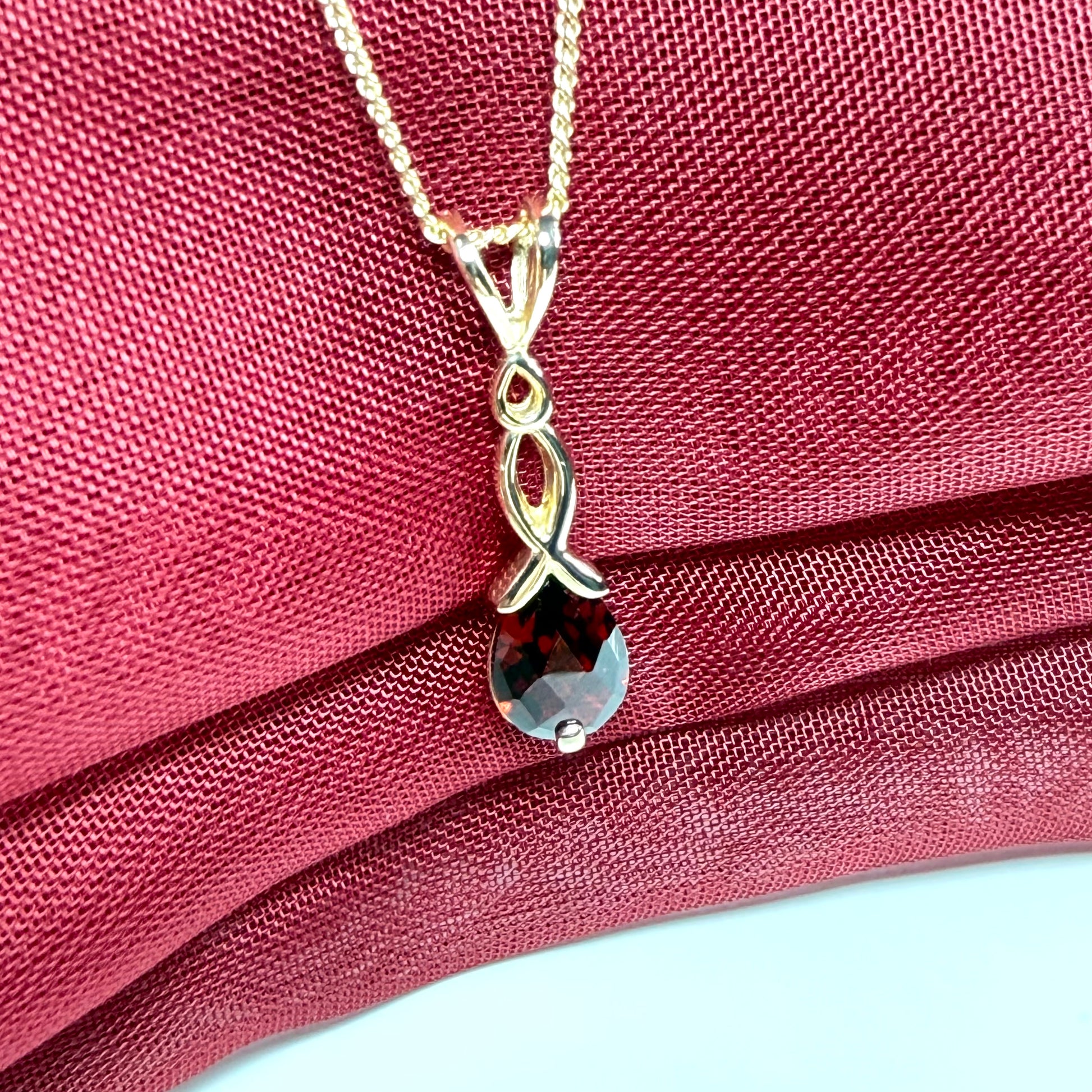 Real garnet necklace pear shaped yellow gold pendant