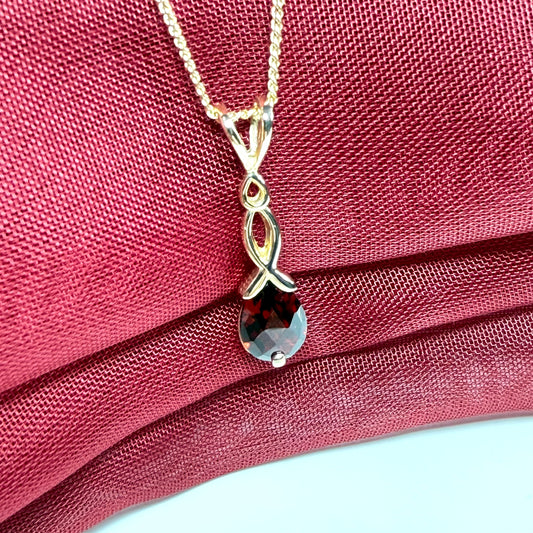 Real garnet necklace pear shaped yellow gold pendant