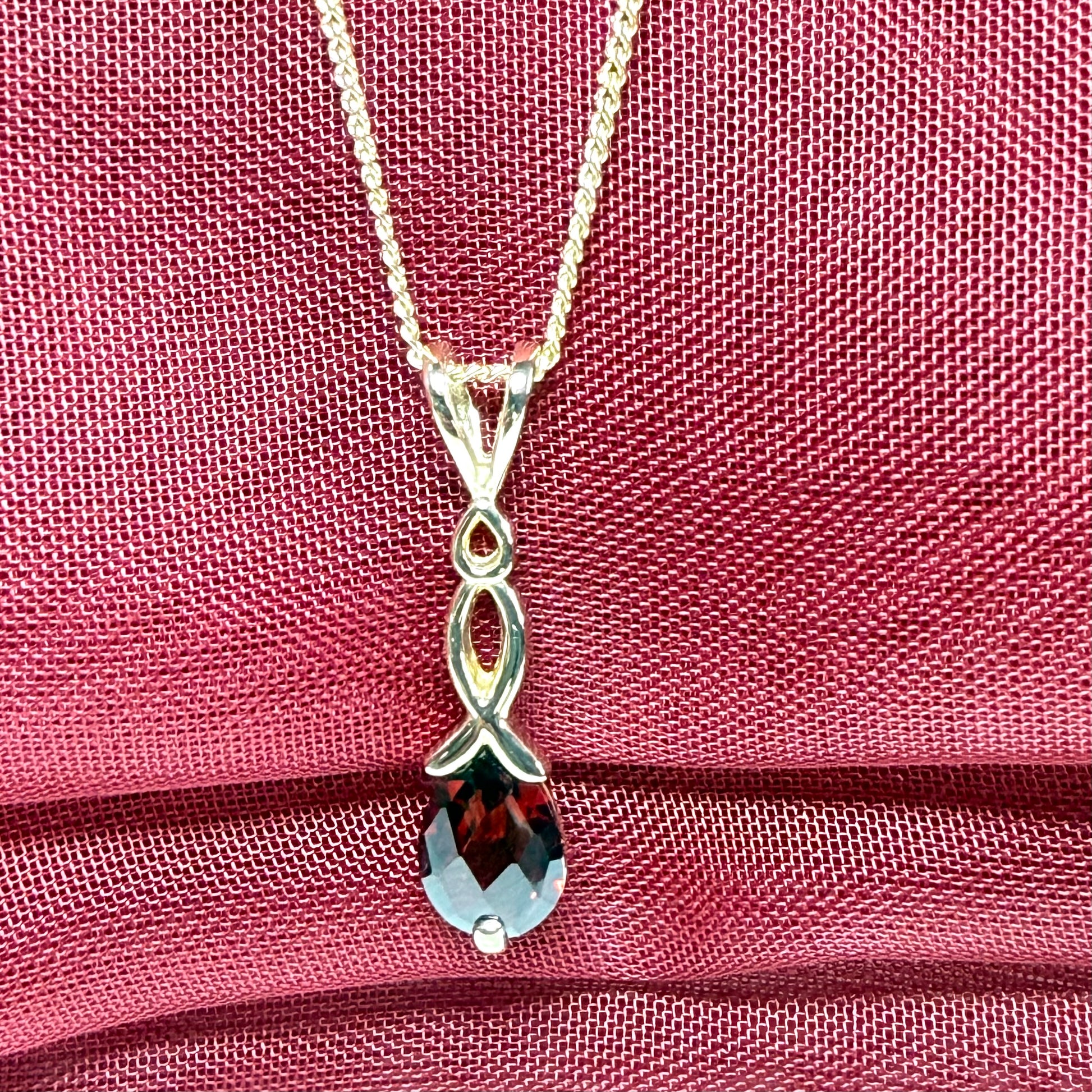 Real garnet necklace pear shaped yellow gold pendant with chain