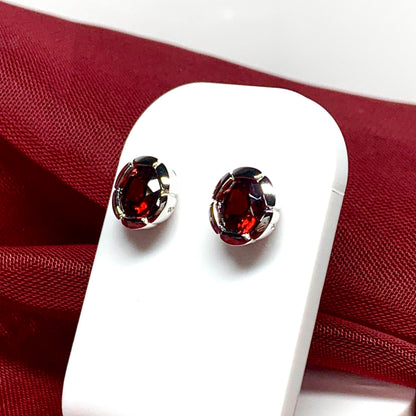 Real garnet stud earrings red fancy flower edged round