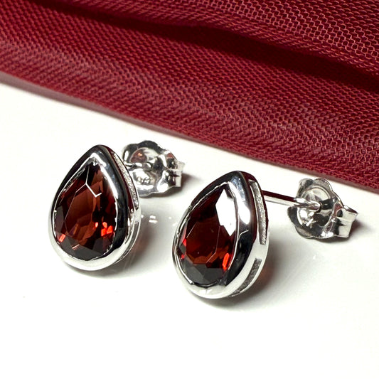 Real garnet stud earrings pear shaped white gold teardrop