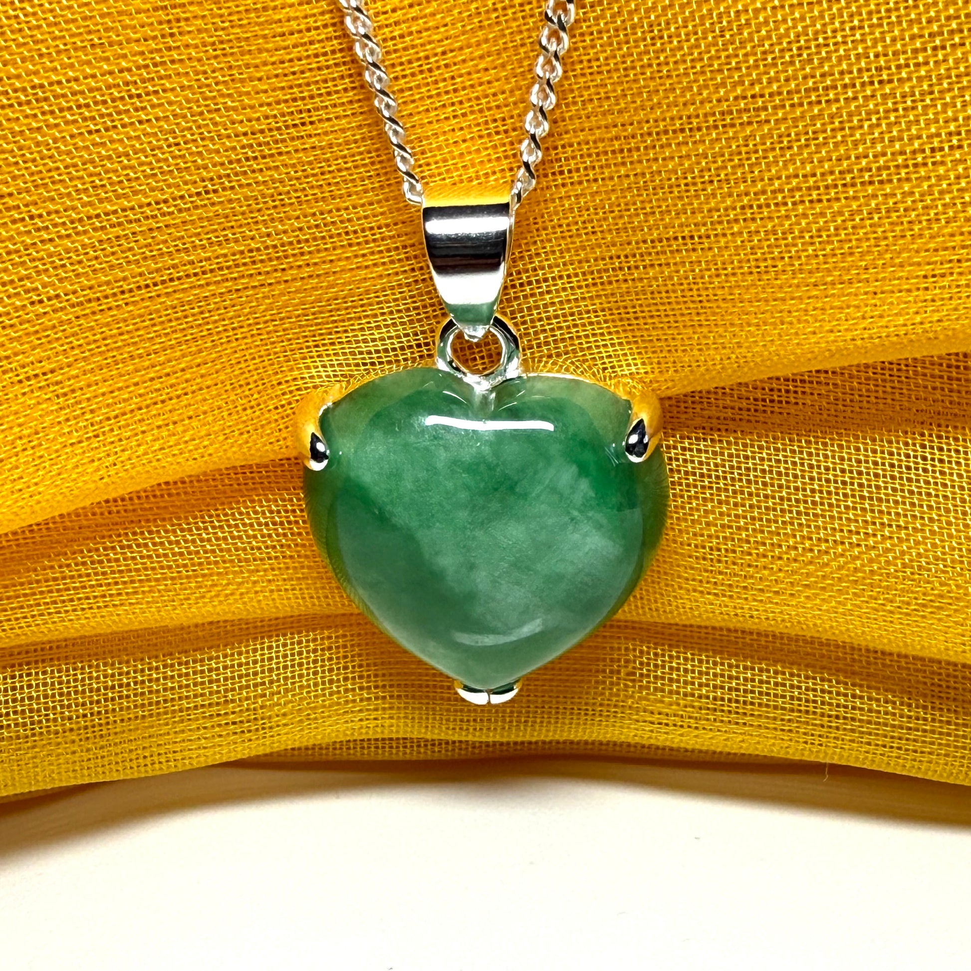 Real green heart shaped jade necklace