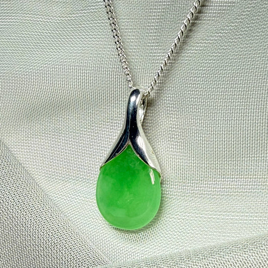 Real green jade necklace in a teardrop or pear shaped, timeless designed pendant solid chain