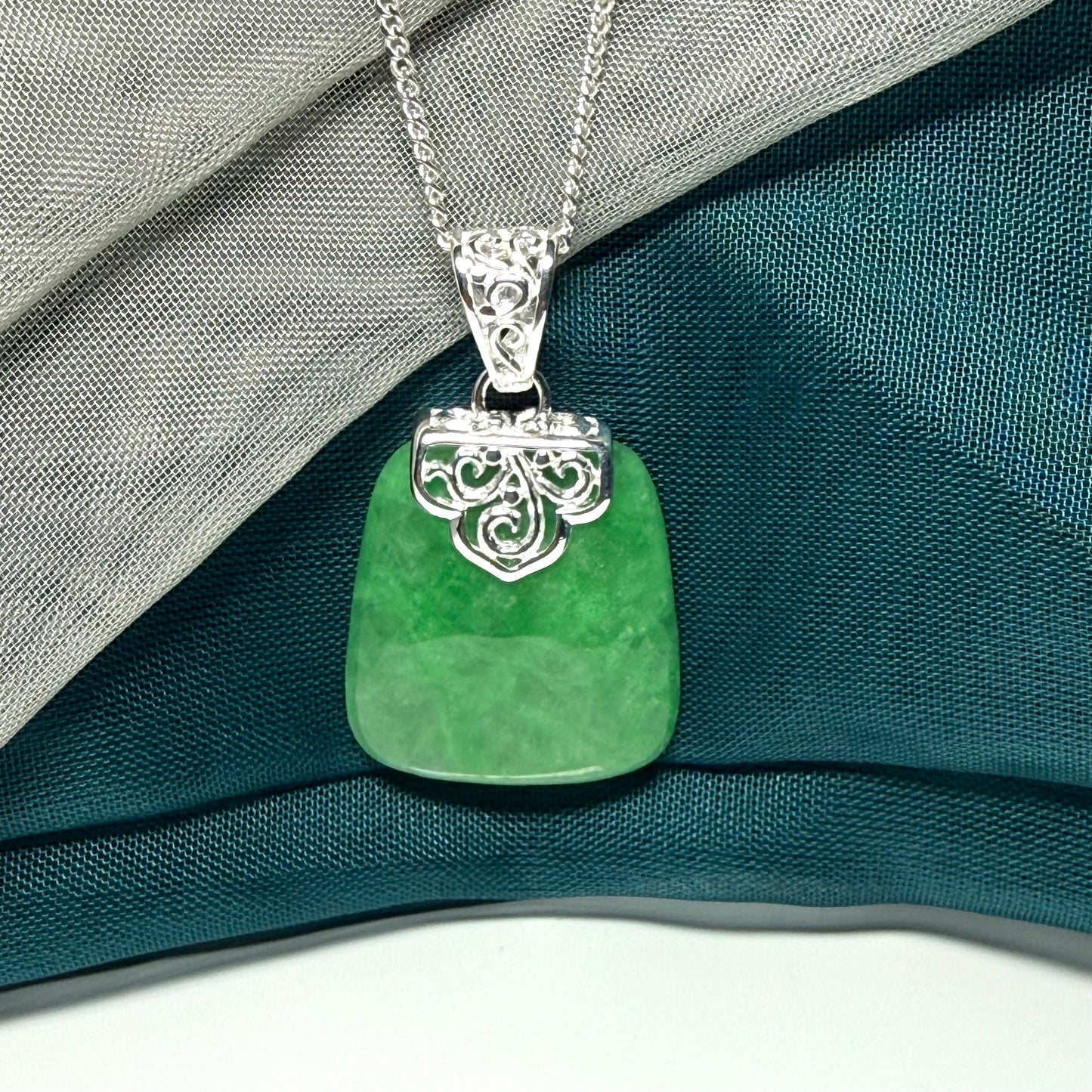Real green jade necklace large cushion shaped with a solid silver curb chain included sterling silver, truly gorgeous