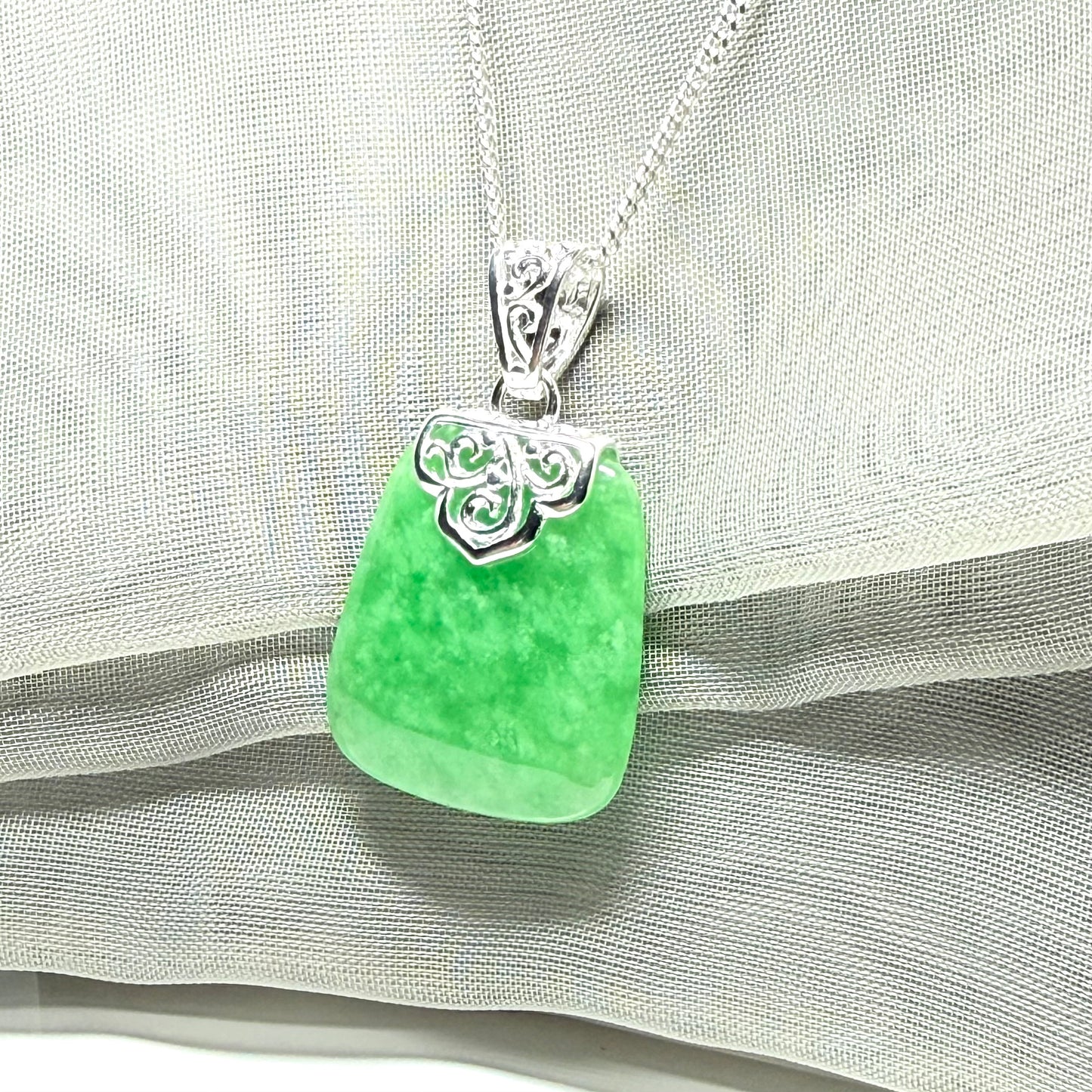Real green jade necklace large cushion shape, a truly stunning pendant
