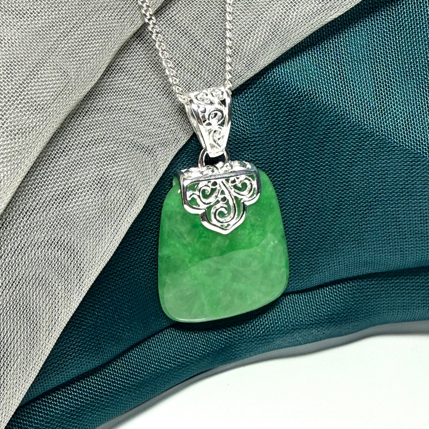 Real green jade necklace large cushion shaped with a solid silver curb chain included sterling silver, truly gorgeous