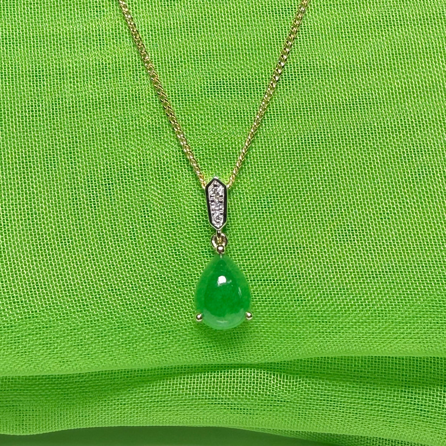 Real green jade necklace pear teardrop and diamond yellow gold pendant