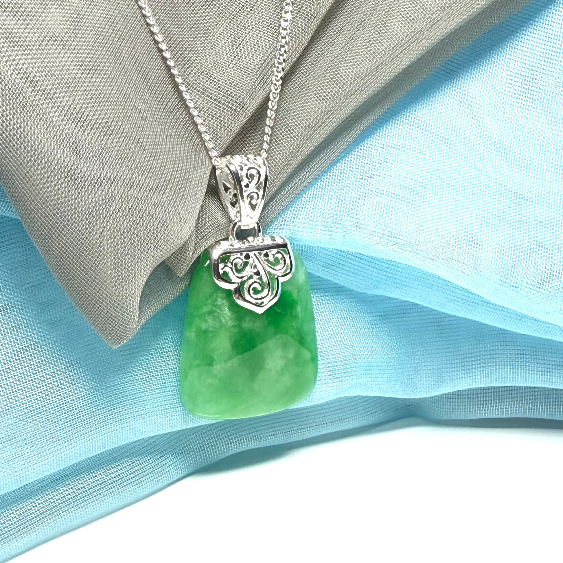 Real green jade necklace sterling silver large cushion shaped including a curb linked chain