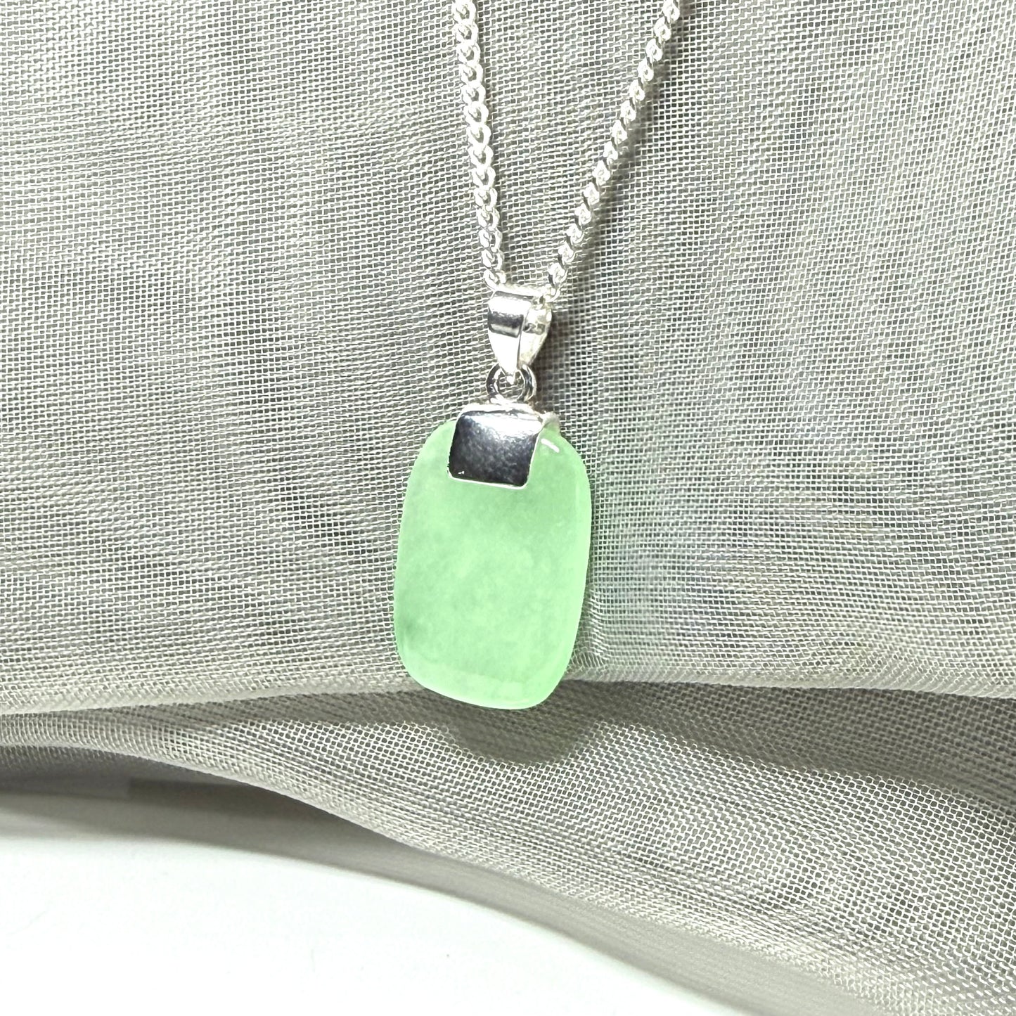 Real green jade pendant necklace cushion shaped silver, stunning gorgeous