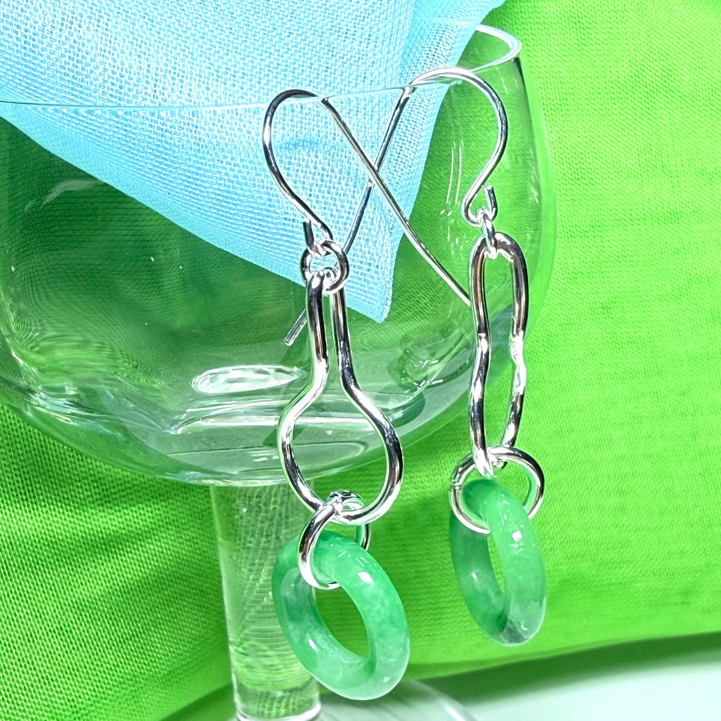 Real green jade sterling silver looped dangling dropped earrings, round twisted shape