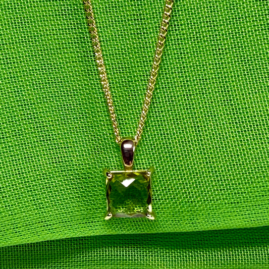 Real green peridot necklace square shaped yellow gold pendant
