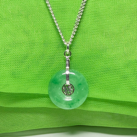 Real green round jade necklace sterling silver pendant, simply stunning