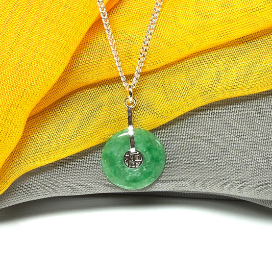 Real green round jade necklace sterling silver pendant, simply stunning