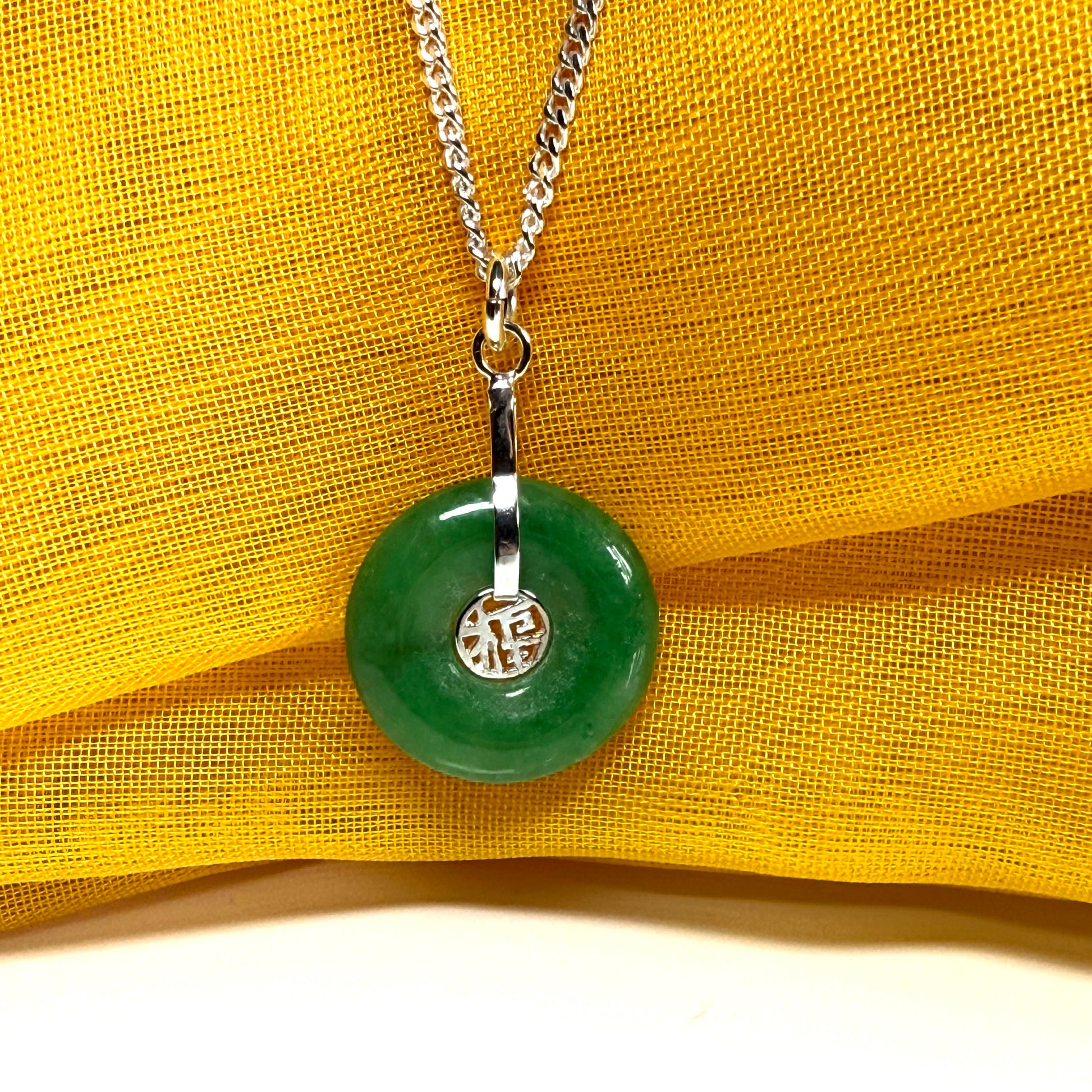 Real green round jade necklace sterling silver pendant, simply stunning