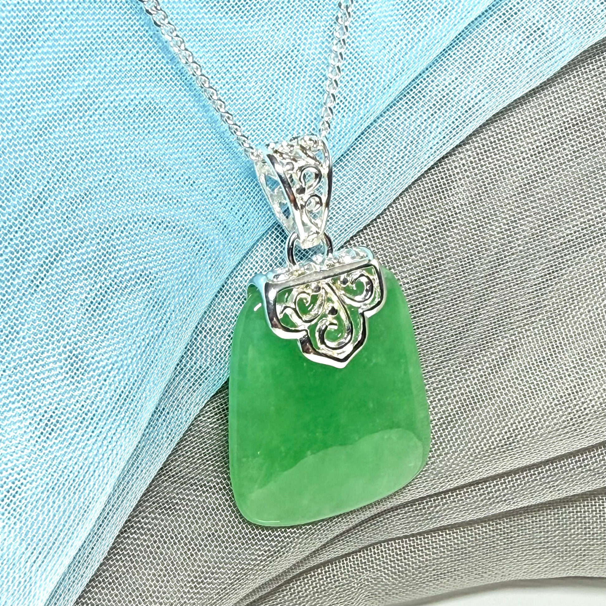 Real jade necklace green sterling silver large cushion shaped, a truly traditional design