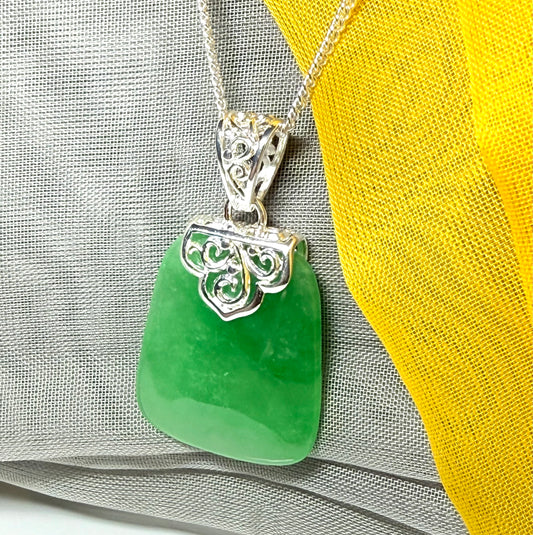 Real jade necklace green sterling silver large cushion shaped, a timeless stunning design