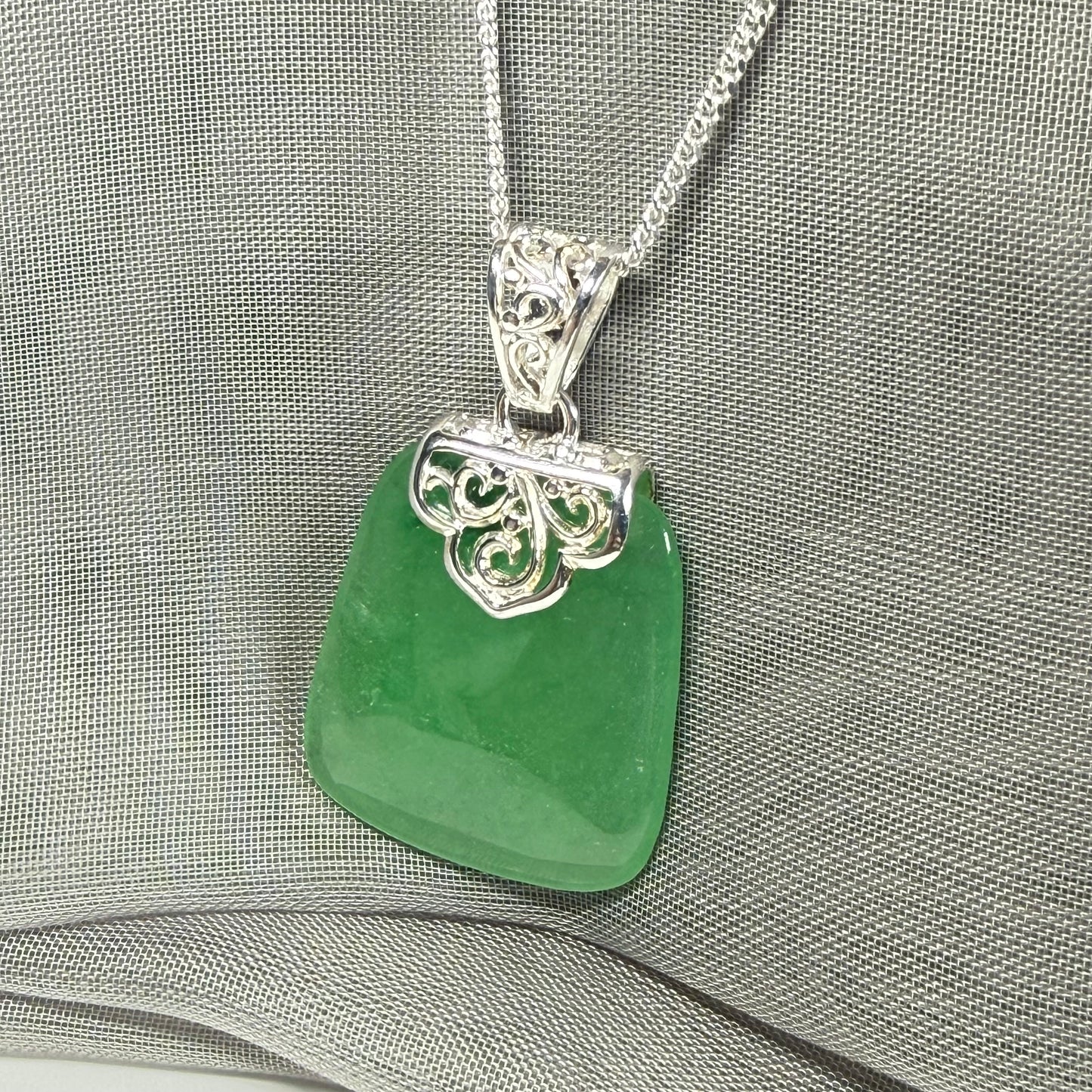 Real jade necklace green sterling silver large cushion shaped, with a beautiful designed pendant