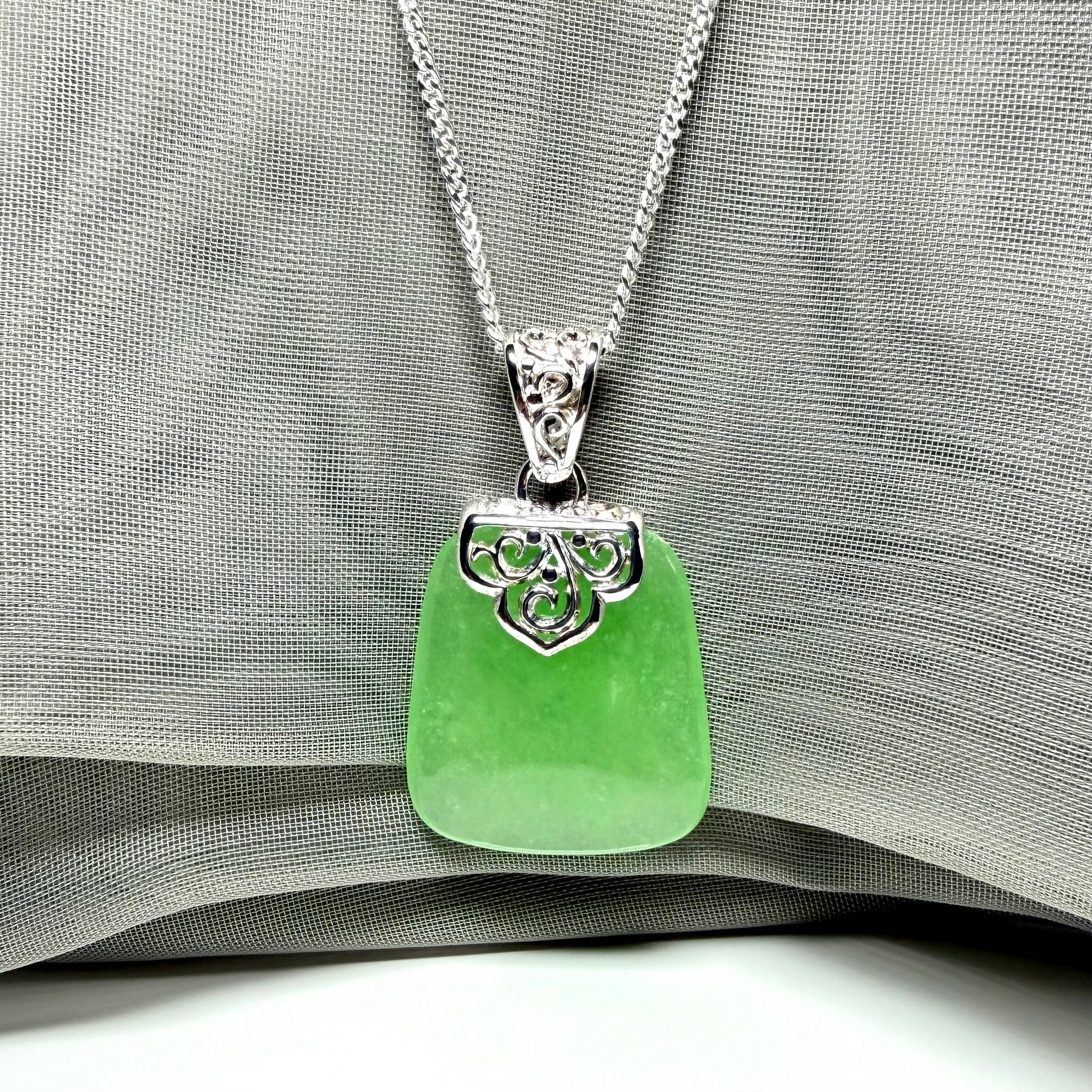Real jade necklace green sterling silver large cushion shaped, with a timeless stunning design