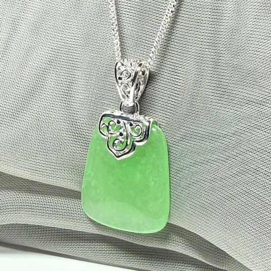 Real jade necklace green sterling silver large cushion shaped, with a timeless stunning design