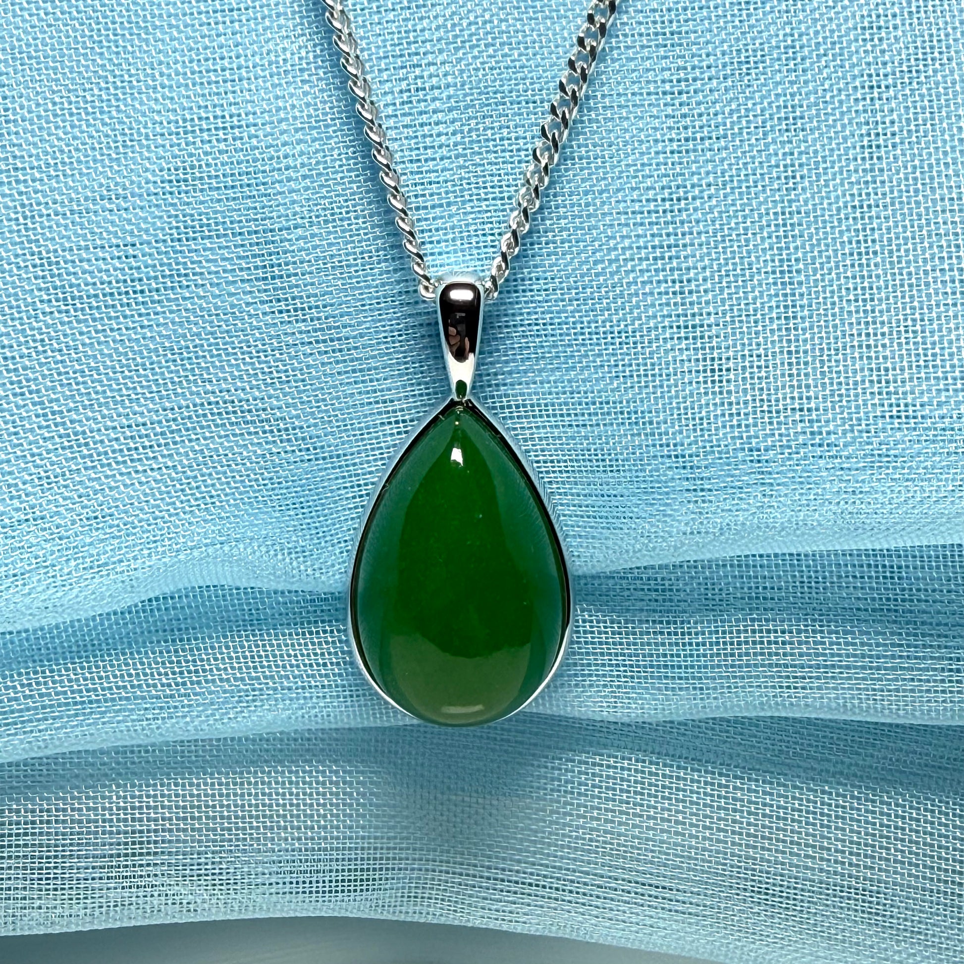 Real jade necklace teardrop pear necklace white gold pendant with a chain