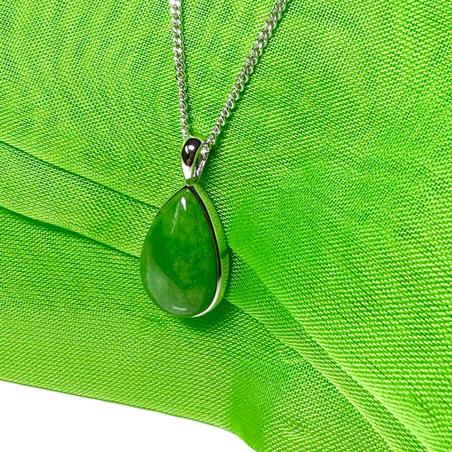 Real jade necklace teardrop pear pendant white gold