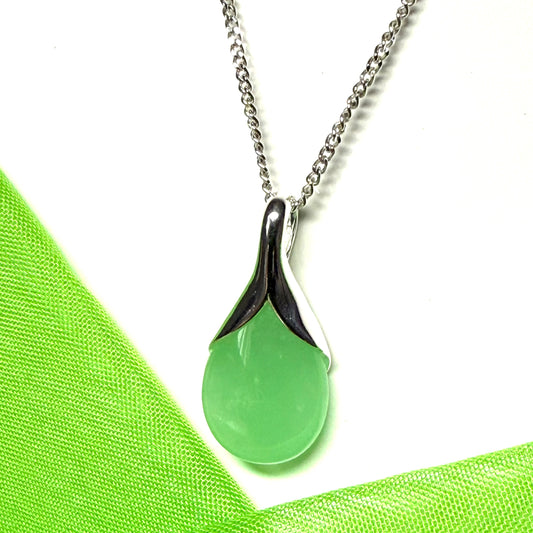 Real light green jade pear shape or teardrop necklace pendant stunning and beautiful