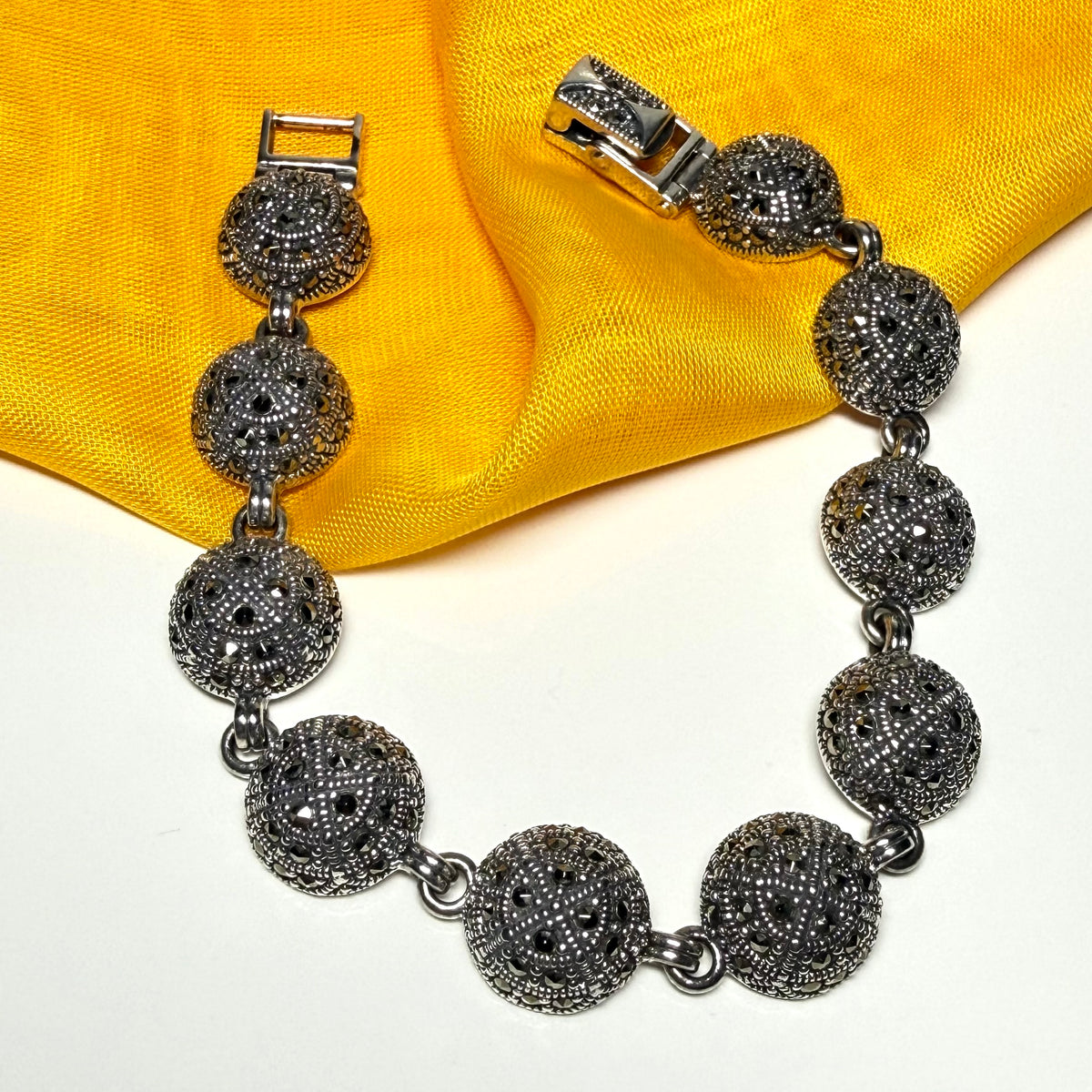 Real marcasite sterling silver bracelet round shaped