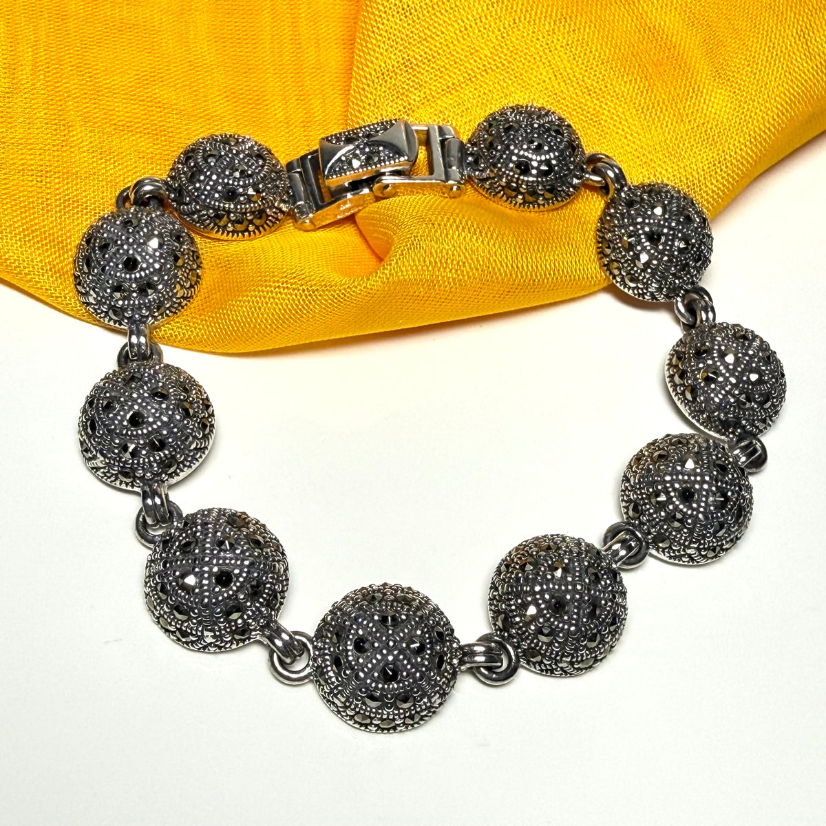 Real marcasite sterling silver bracelet round shaped