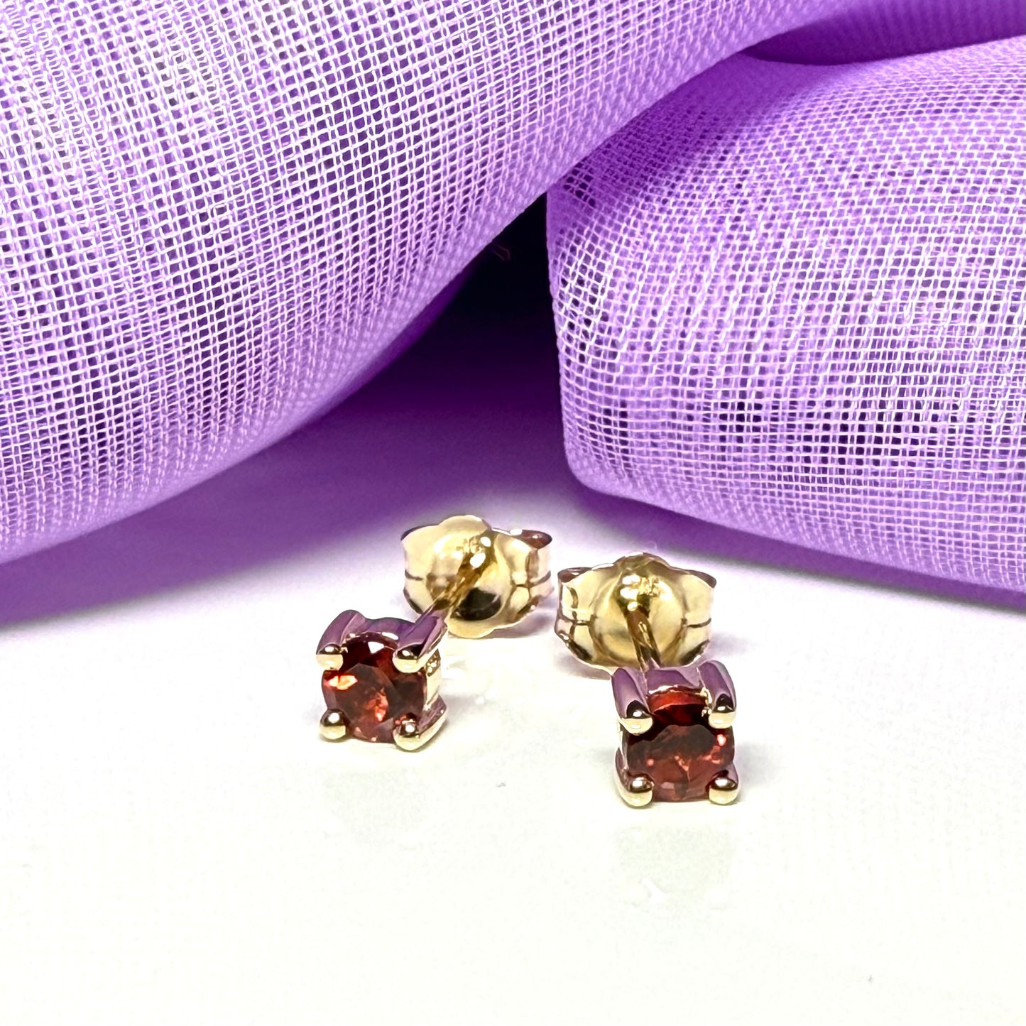 Real garnet earrings round yellow gold stud, simply beautiful