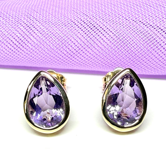 Real purple amethyst stud earrings pear shaped yellow gold teardrop