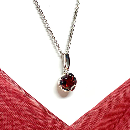 Real red garnet necklace fancy flower edged round