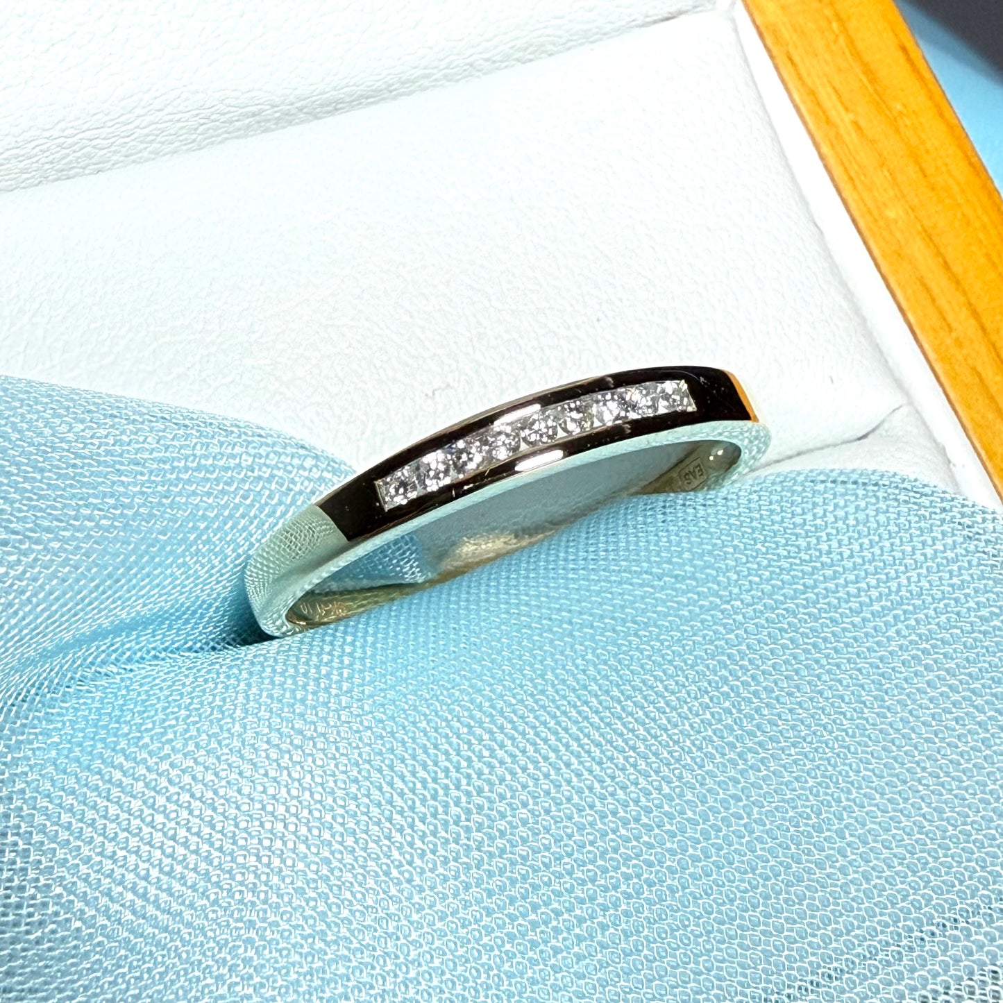 Real round cut diamond channel set eternity ring yellow gold 10 points