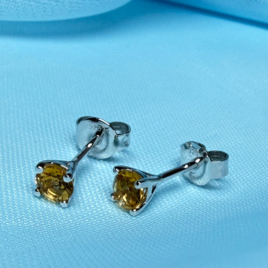 Real yellow citrine silver round four claw stud earrings