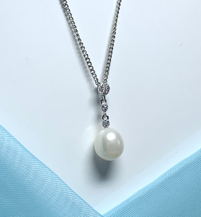 Real freshwater pearl and cubic zirconia sterling silver necklace drop pendant