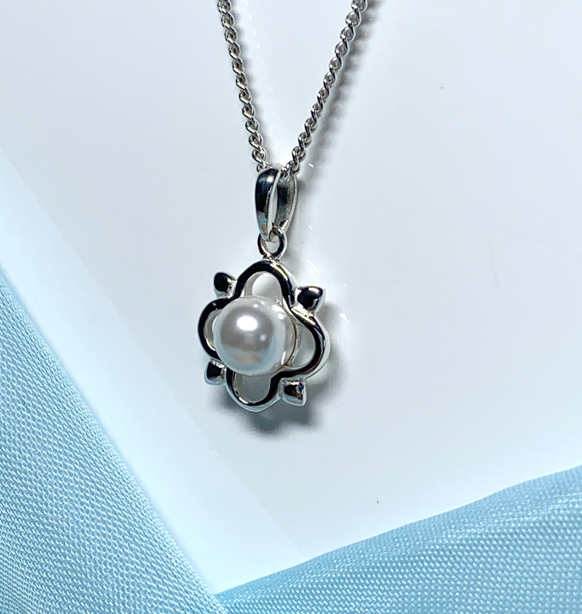 Real freshwater pearl open flower petal sterling silver necklace pendant