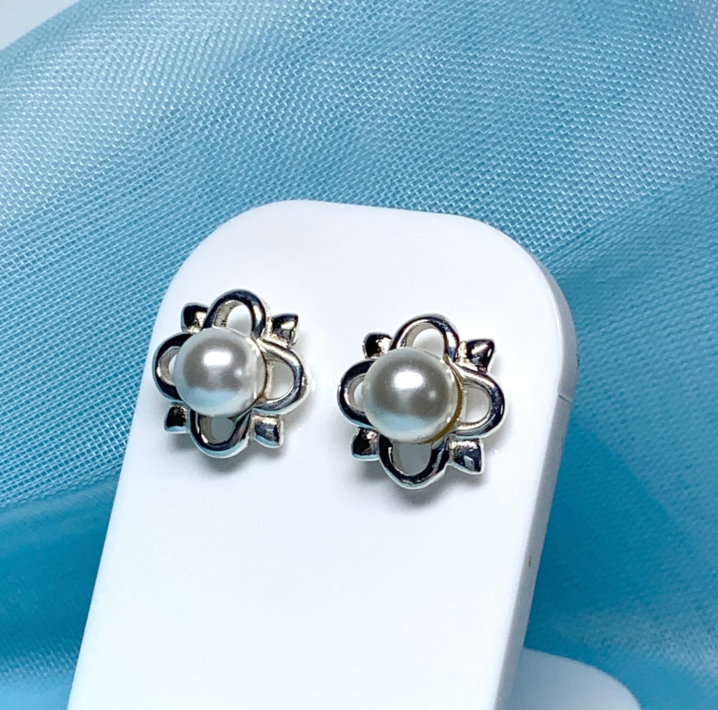 Real freshwater pearl open flower petal sterling silver stud earrings