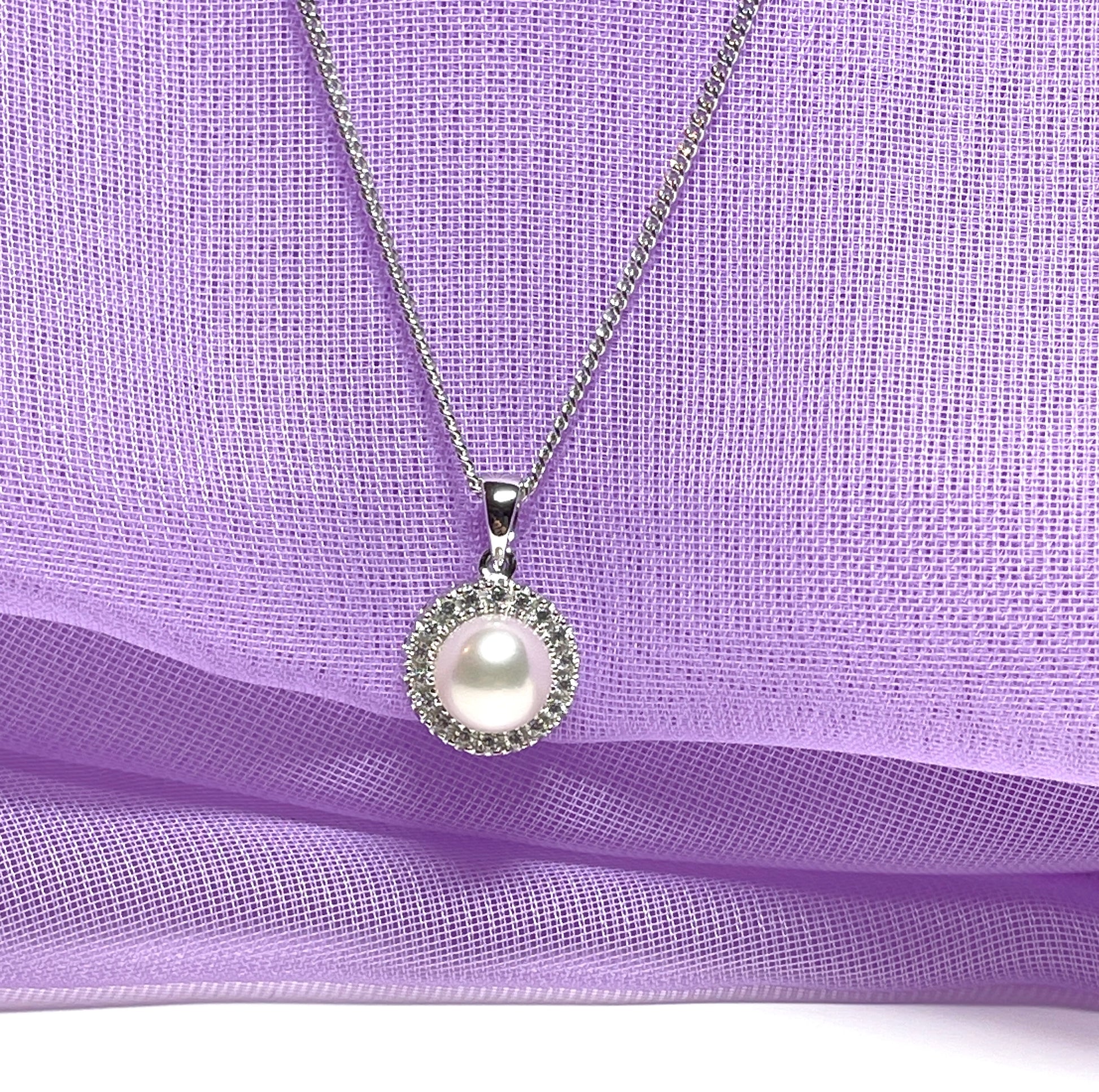 Real freshwater pearl sterling silver round necklace cubic zirconia