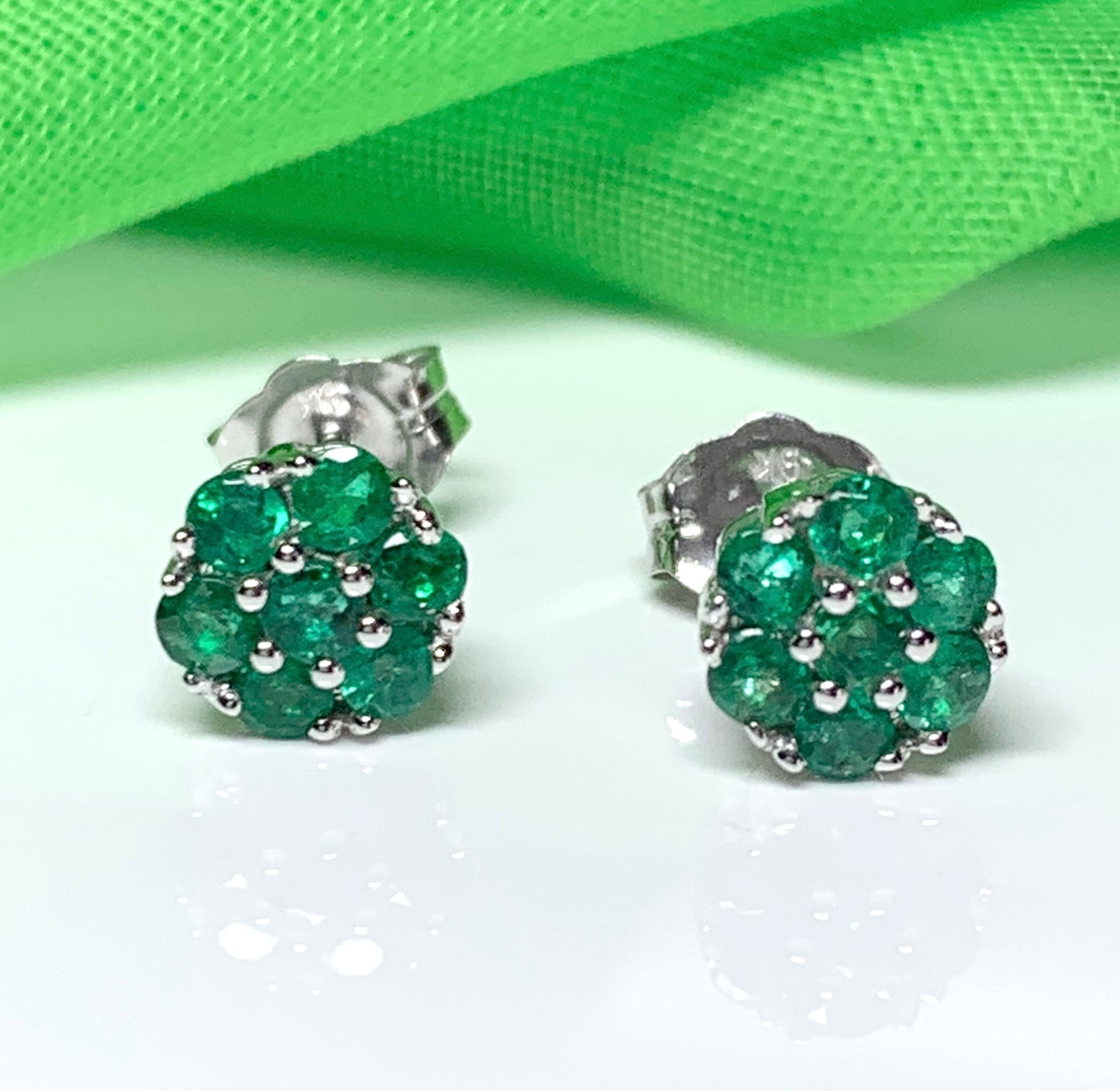 Real green emerald white gold round daisy cluster stud earrings