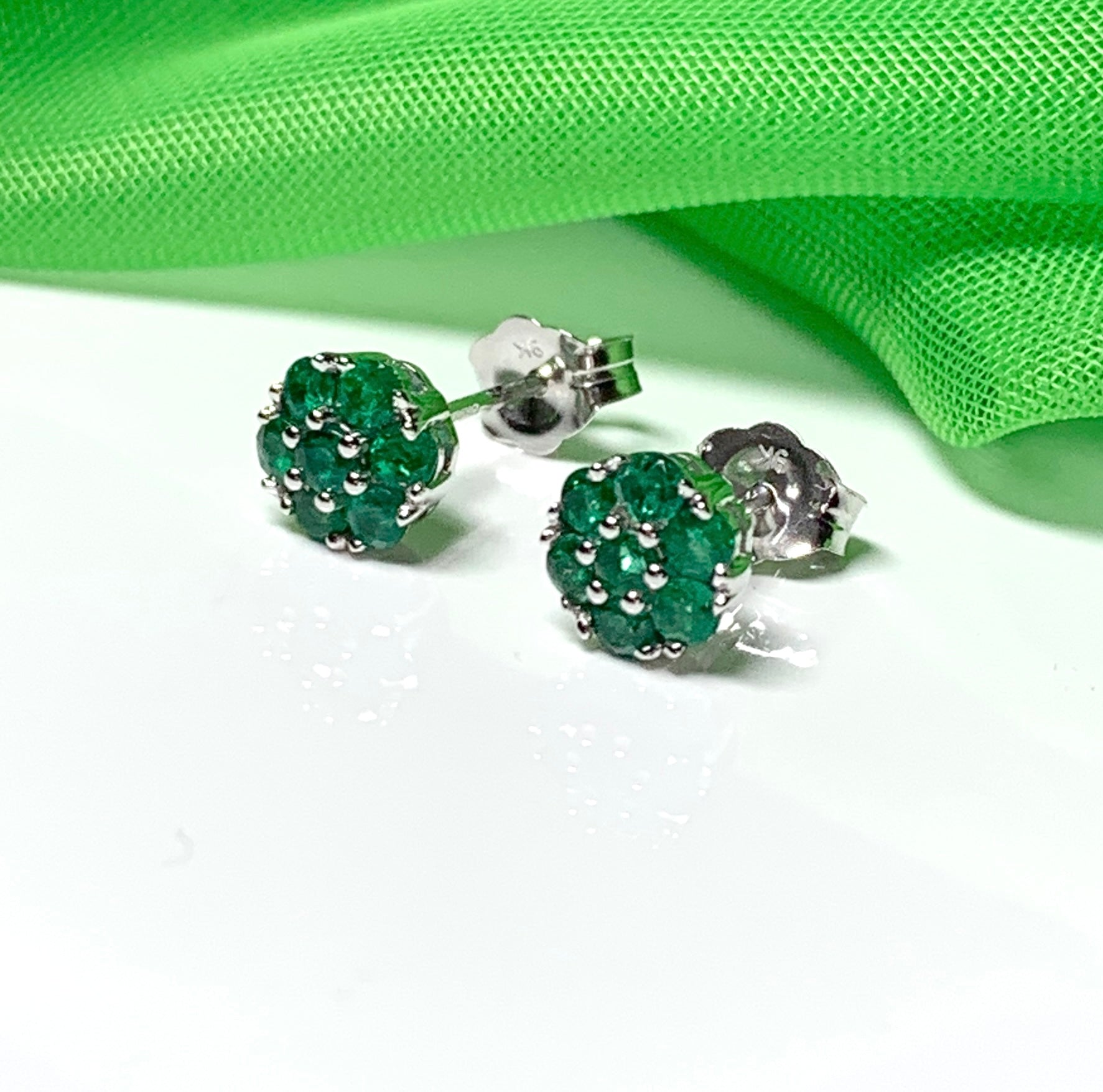 Real green emerald white gold round daisy cluster stud earrings