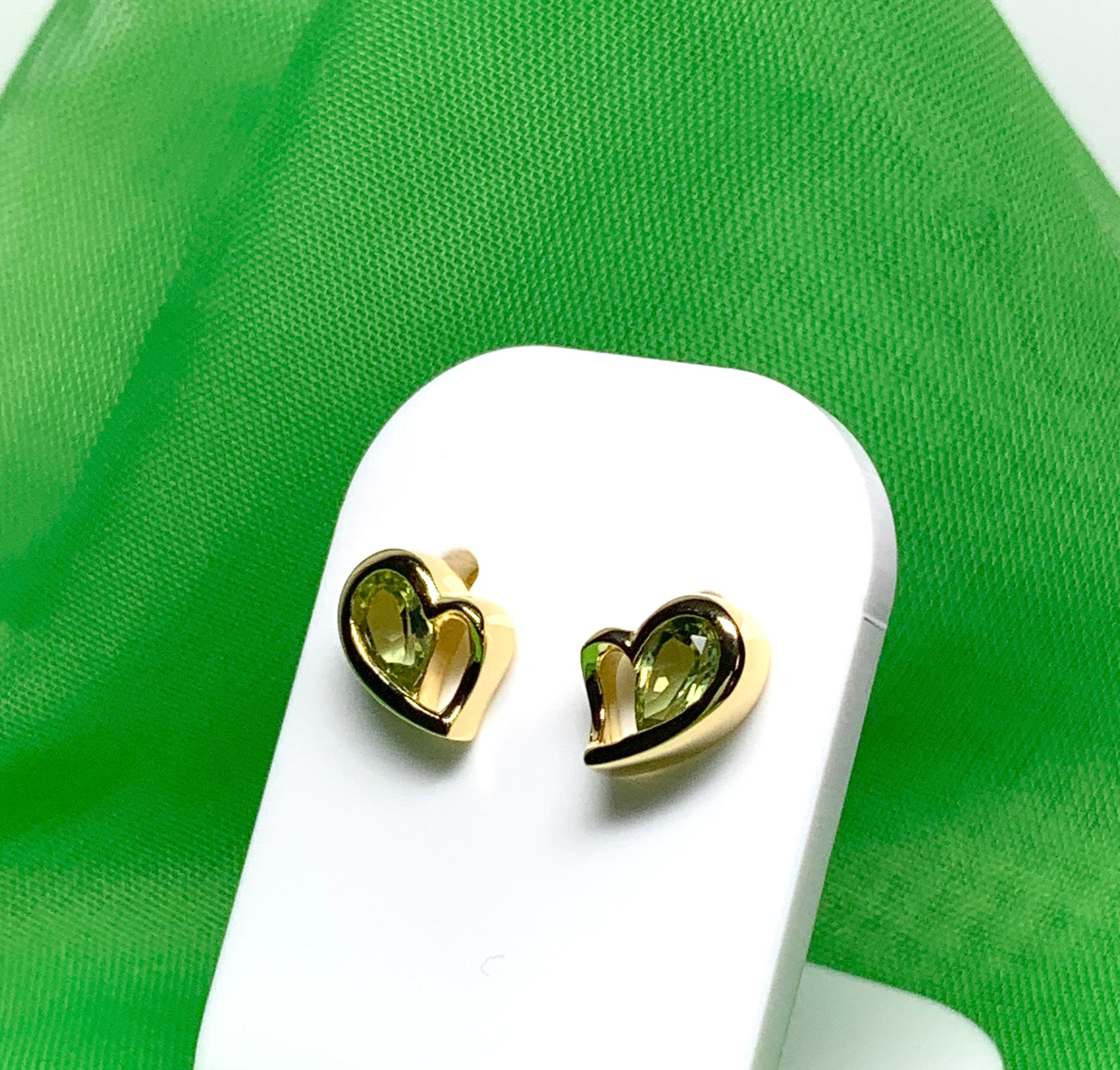 Real green peridot heart shaped stud earrings sterling silver gilt gold plated