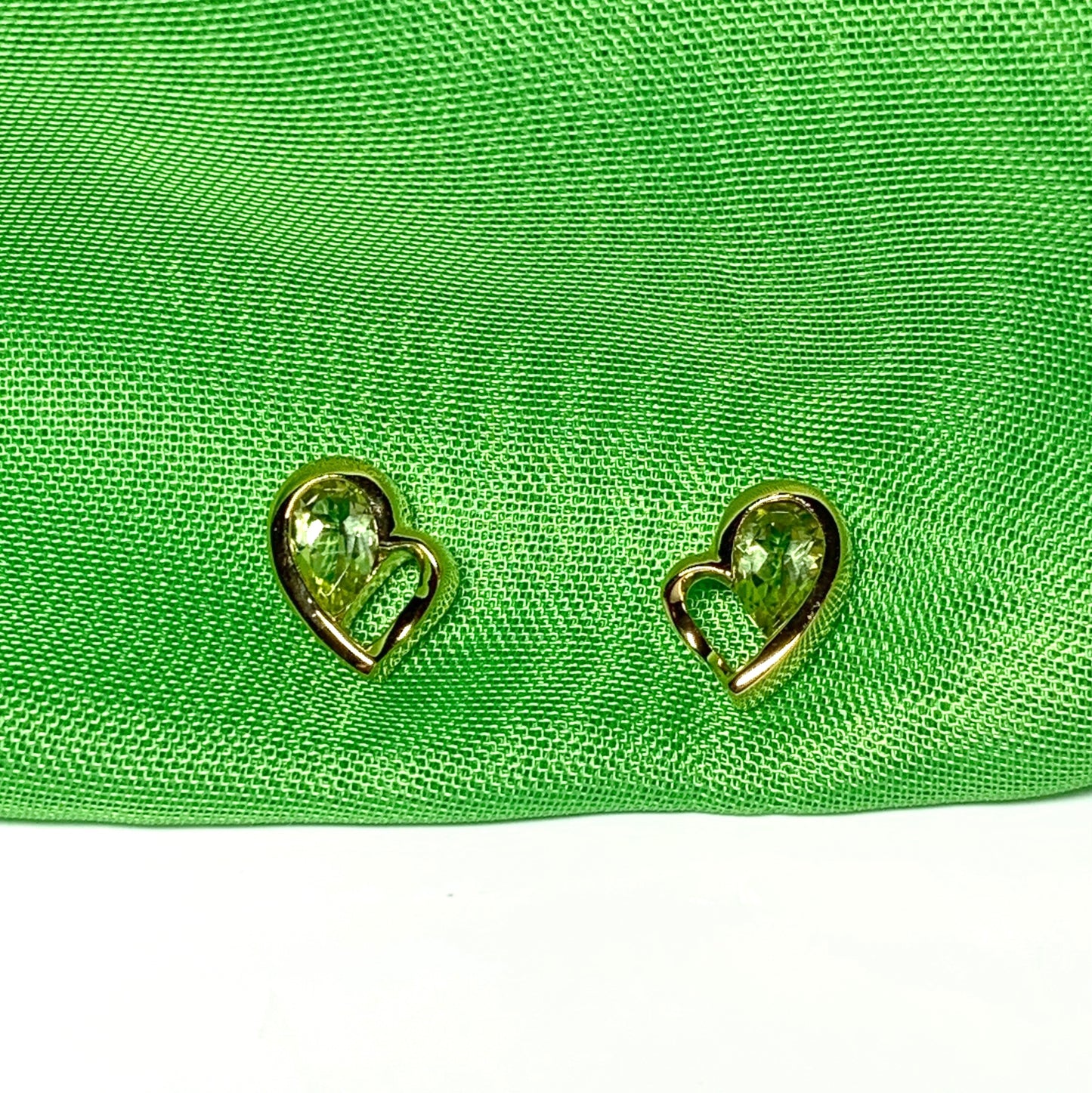 Real green peridot heart shaped stud earrings sterling silver gilt gold plated