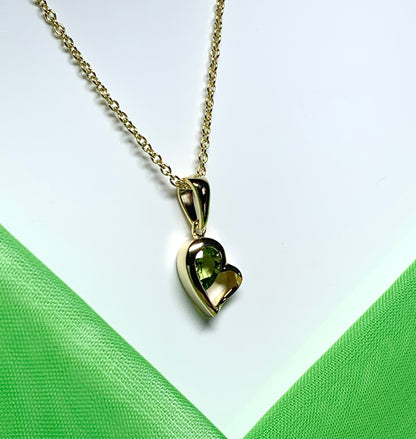 Real green peridot heart shape necklace pendant sterling silver gilt gold plated